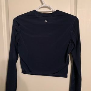Lululemon Navy long sleeve crop top